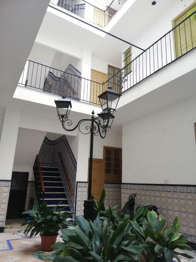 Hispalis Puerta Carmona Sevilla Exteriör bild