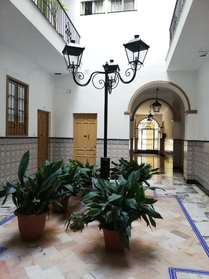 Hispalis Puerta Carmona Sevilla Exteriör bild